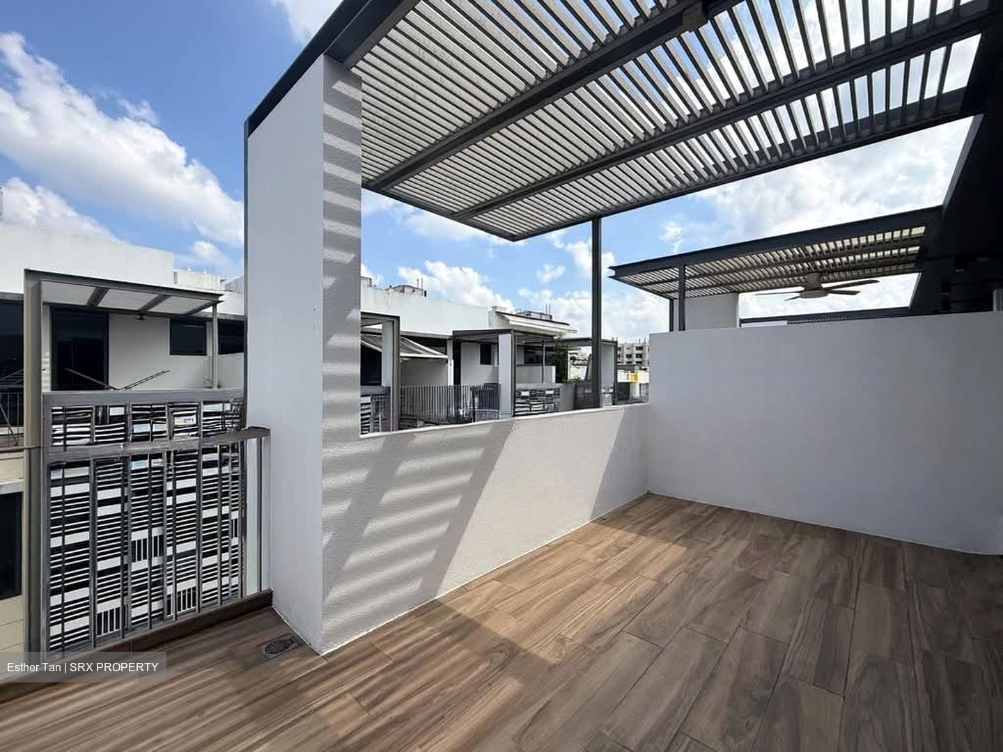 Alana (D28), Terrace #565270981